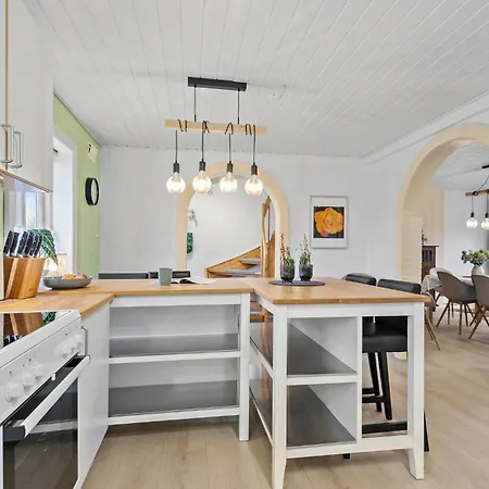 Tatil Evi In With Kitchen Oksbøl